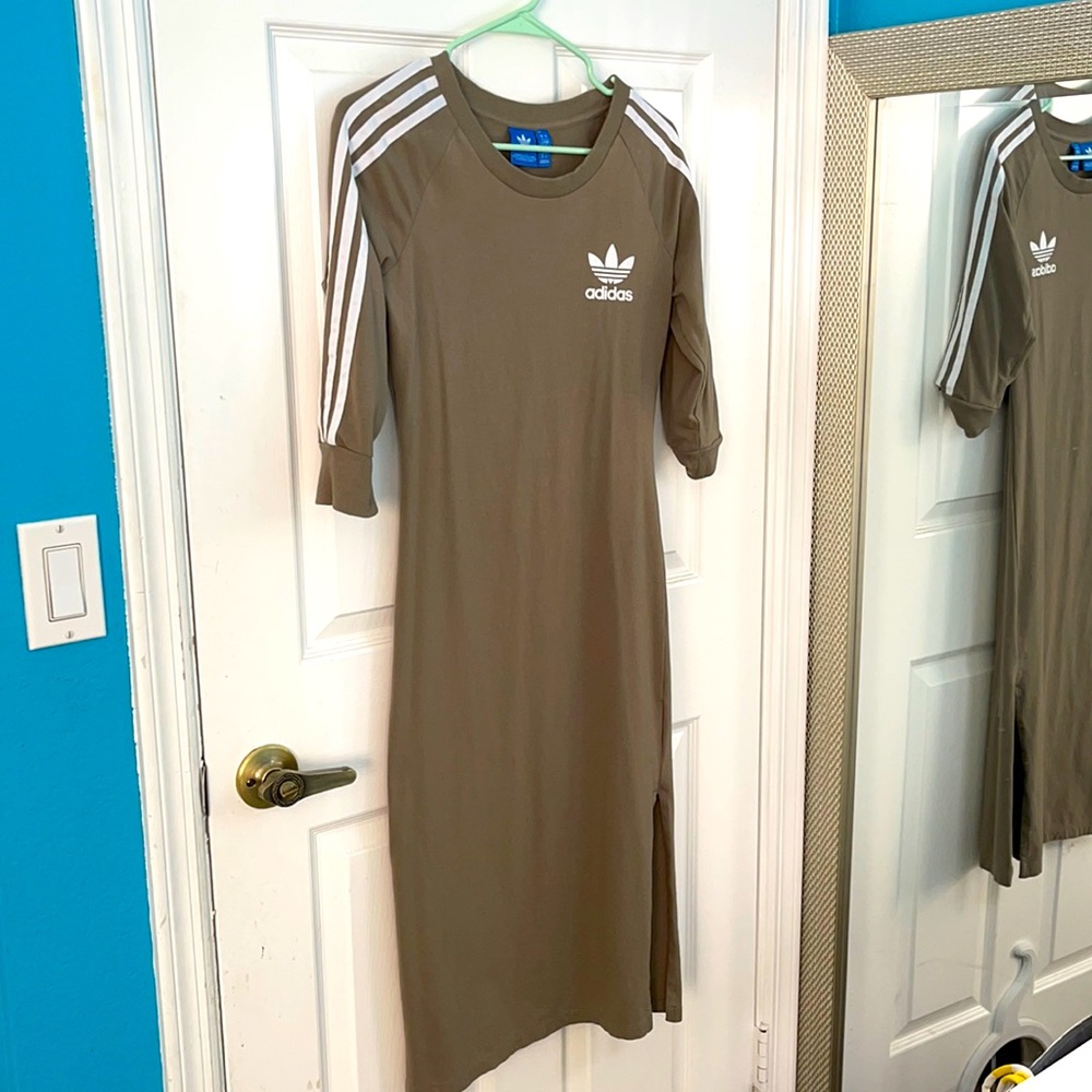 Amazing Adidas Dress size Small